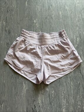 lululemon athletica Light Lavender 2.5’ Hotty Hot Shorts